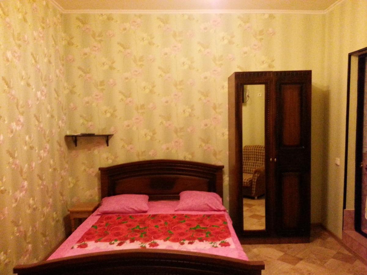 Orhidea guest house Gagra Exterior foto